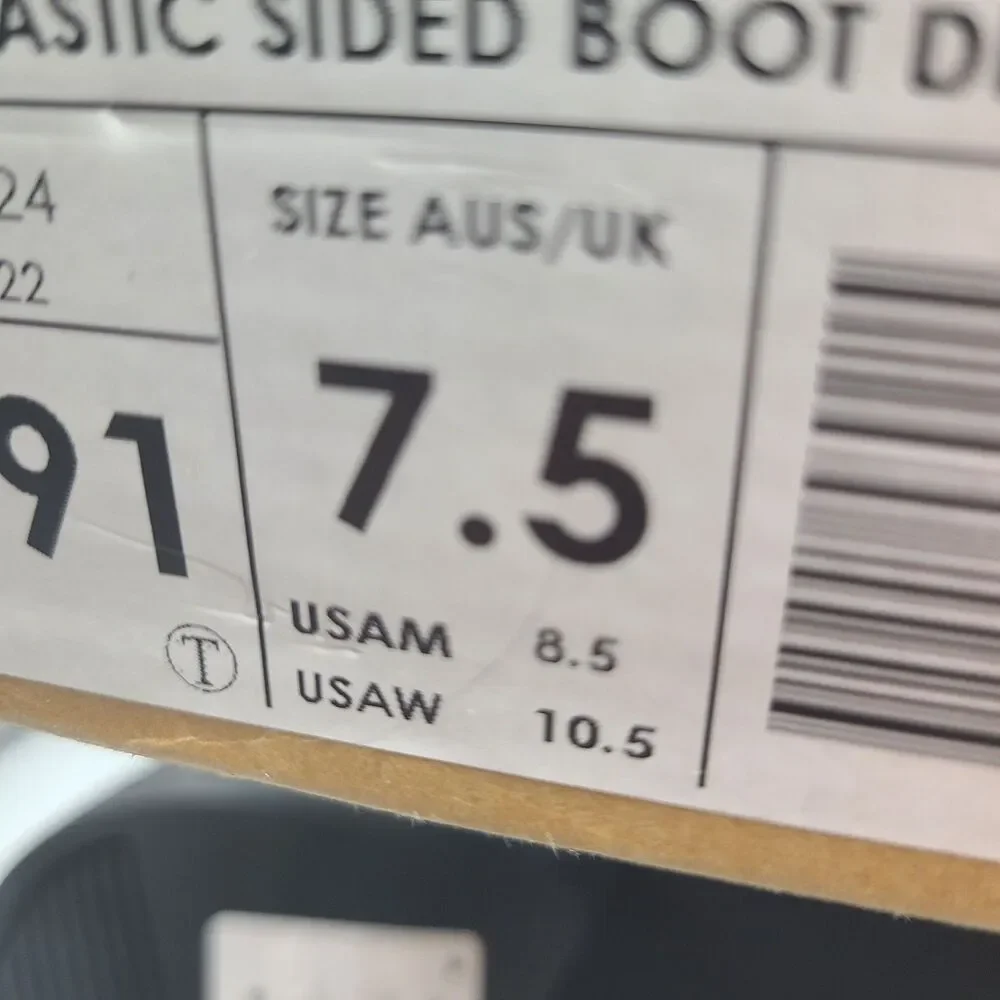 Blundstone boots 2391 Chelsea Boots Brown suede pull-on Size US Men 8.5 NEW